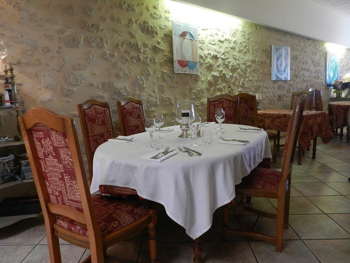 Hotel L'Un Des Sens Villefranche-de-Lonchat Exteriér fotografie
