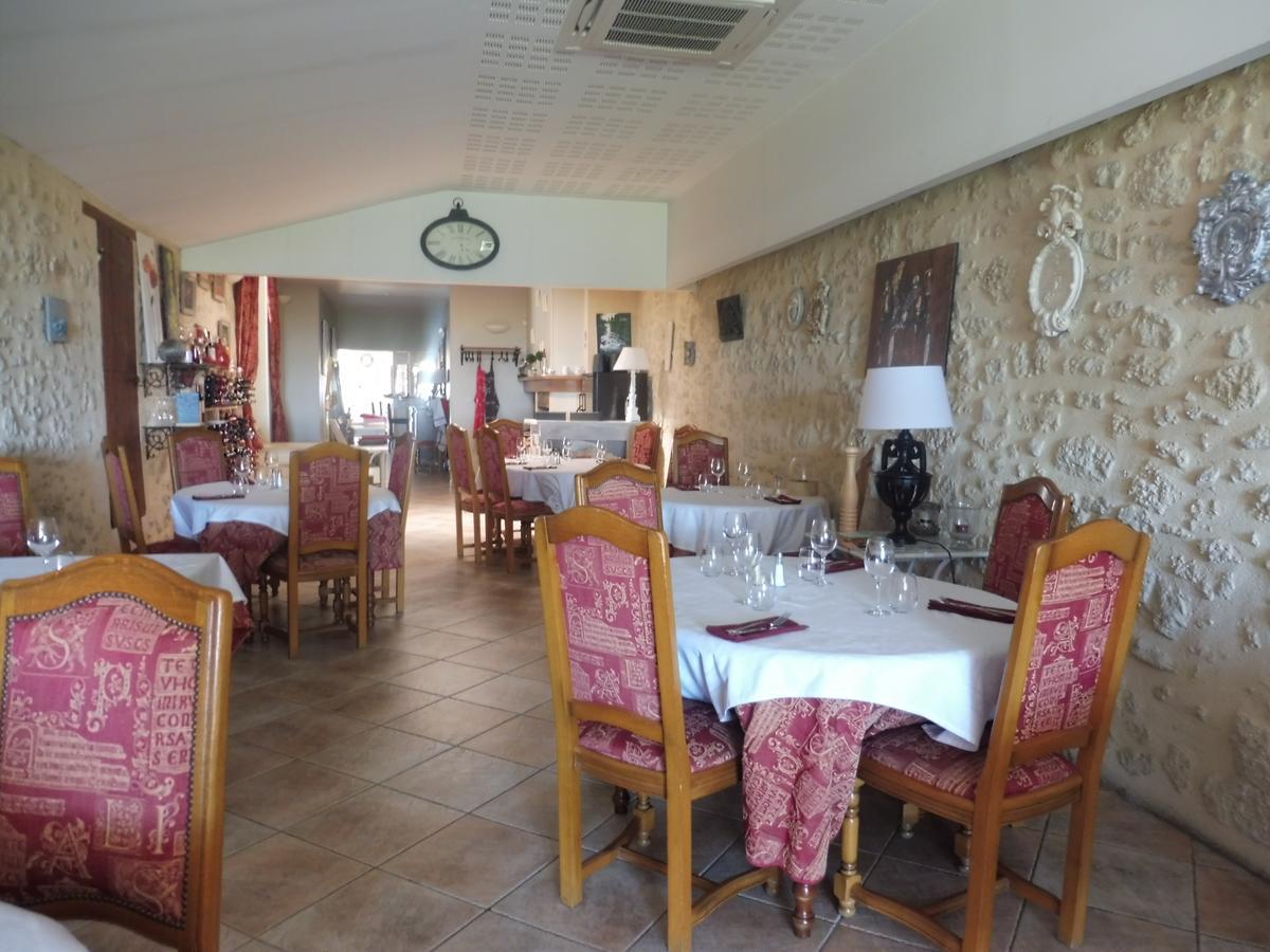 Hotel L'Un Des Sens Villefranche-de-Lonchat Exteriér fotografie